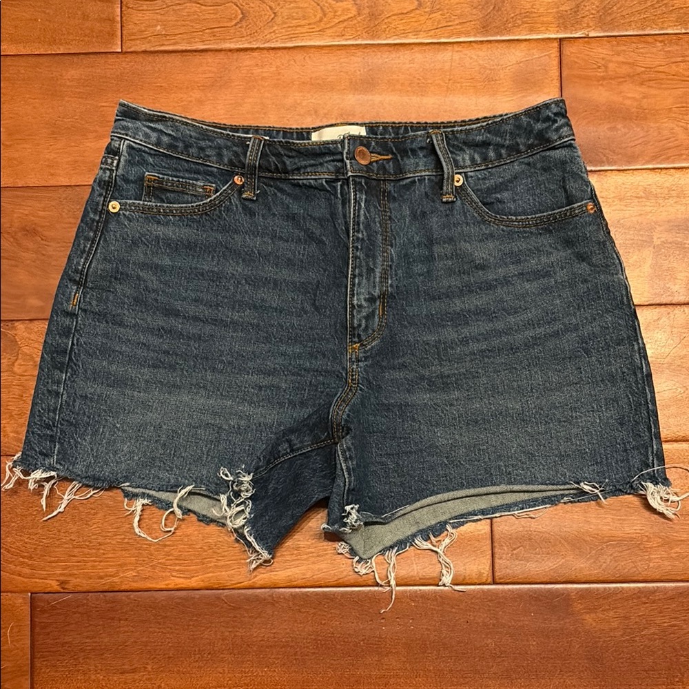 Universal Threads Jean Shorts